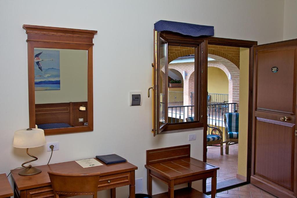 Hotel Ristorante Le Querciolaie Dei Ricci Fonteblanda Chambre photo